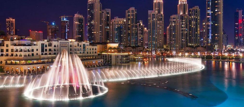 کانال و خور تفریحی آب شهر دوبی قابل قایقرانی و گردشگری شب