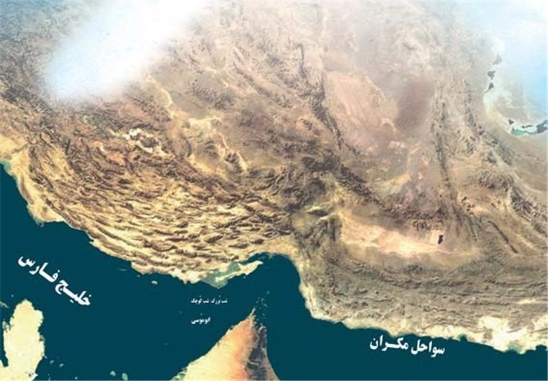 ادعای انگلیسی‌ها: یک کشتی در دریای عمان هدف قرار گرفت