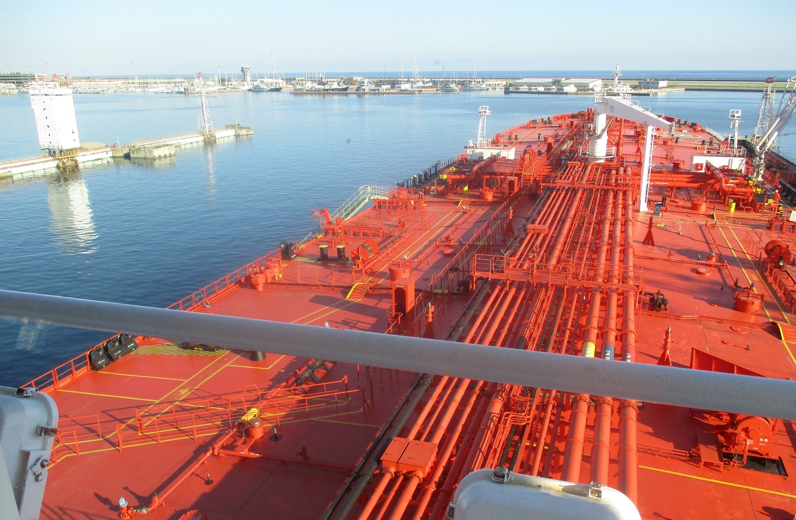 کاهش ۱۴ درصدی تجارت نفتی دریایی در سال ۲۰۲۱