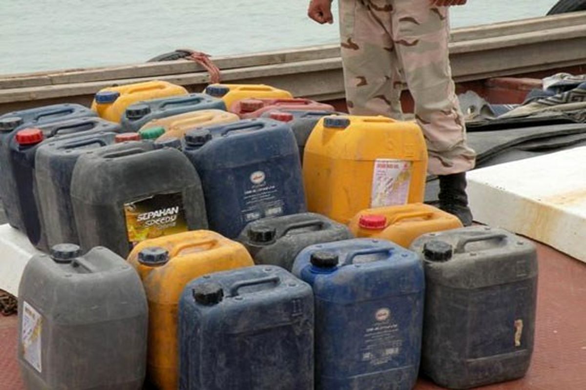 توقیف چهار شناور صیادی حامل سوخت قاچاق در آب‌های شمالی خلیج فارس
