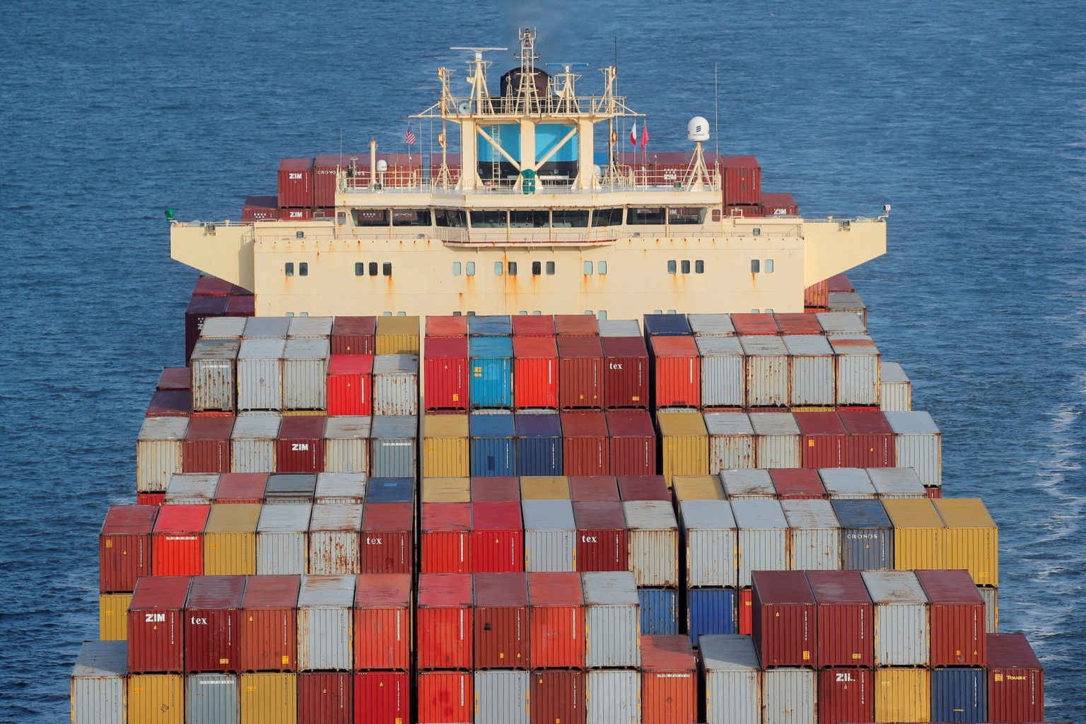 انتقاد سازمان تجارت جهانی از آمریکا به علت حمل کانتینر با کشتی‌های غیر‌ کانتینری