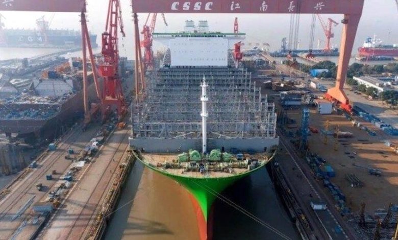 بزرگترین کشتی کانتینری جهان به آب انداخته شد