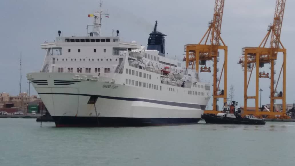 راه‌اندازی پایانه بین‌المللی مسافربری دریایی بوشهر/ استقرار یکی از کشتی های حامل مسافران جام جهانی در بندر بوشهر
