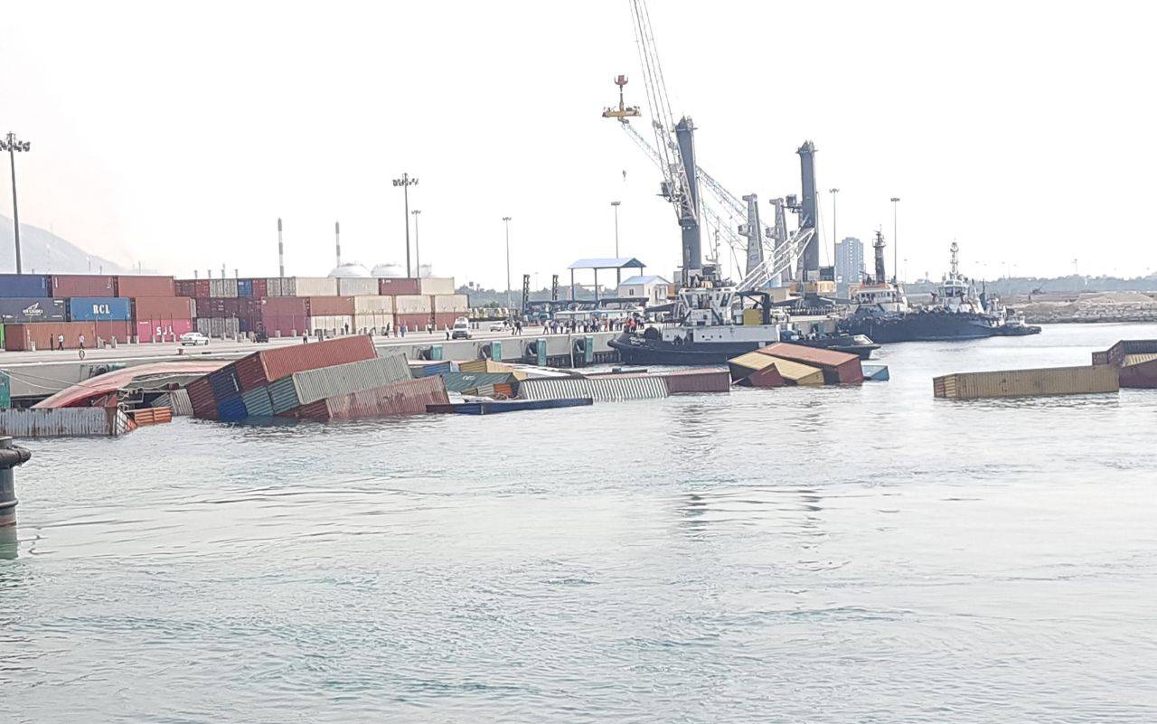 مشارکت کشتیرانی والفجر در عملیات امداد و نجات حادثه کشتی تانزانیایی(+ عکس و فیلم)