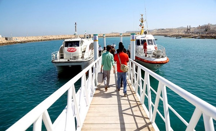آغاز به کار خط مسافری دریایی بندرعباس-عمان