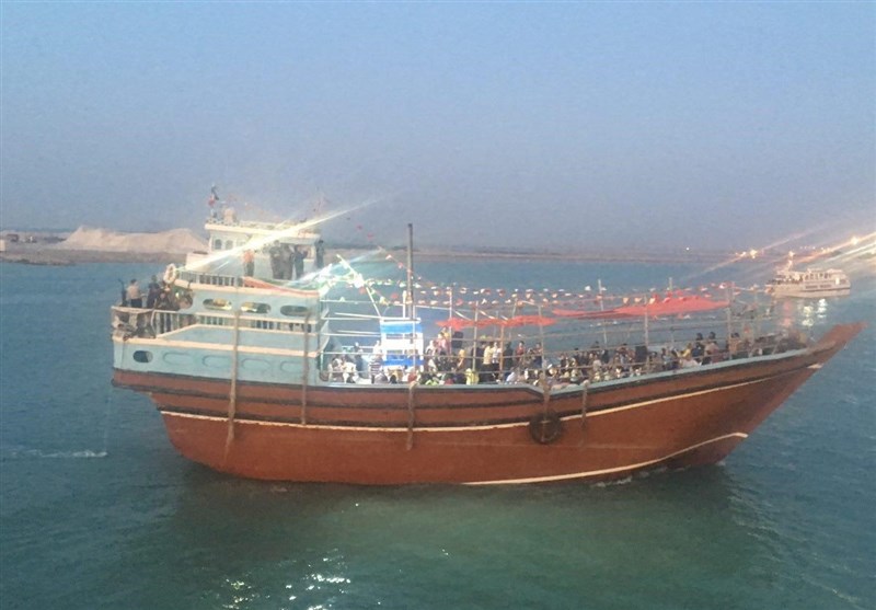 فعالیت ۱۸ موتورلنج سنتی در طرح گردشگری دریایی بوشهر
