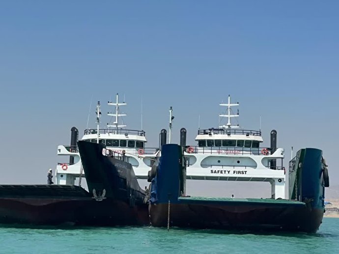 ۲ فروند کشتی ساخت ایران در بندرعباس به آب انداخته شد