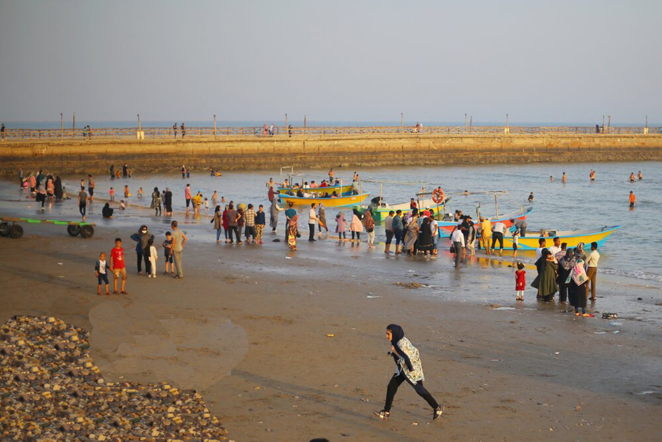 ساخت اسکله تفریحی ” خورشید مکران” در ساحل بندر عباس