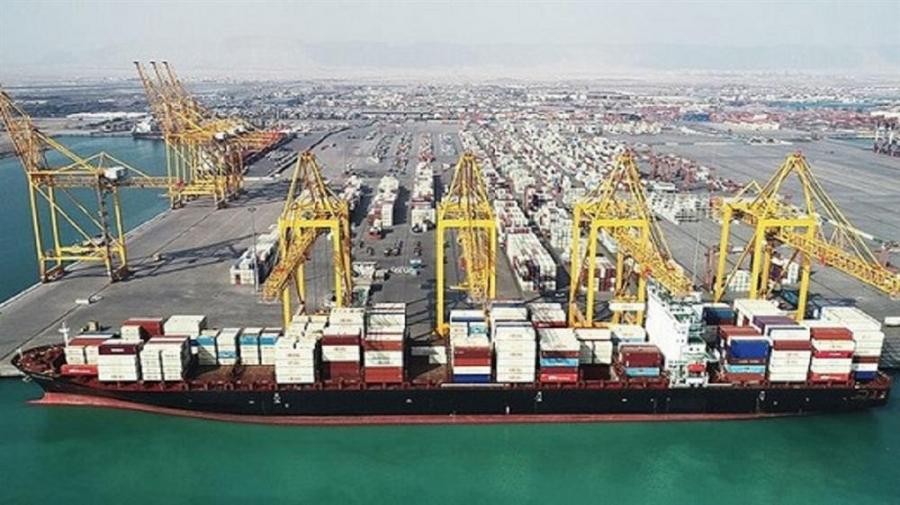 ظرفیت تخلیه و بارگیری کشتی‌های کانتینری در بندر امام خمینی افزایش یافت