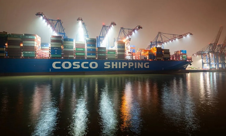 «کاسکو» تردد کشتی‌هایش را در دریای سرخ به حالت تعلیق درآورد