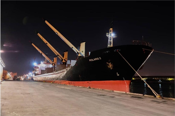 بارگیری همزمان ۳فروند کشتی صادراتی در بندر شهید باهنر