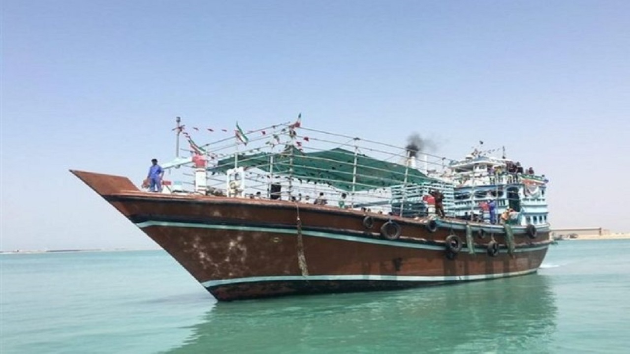 مجوز سفر سوم شناورهای سفاری استان بوشهر صادر شد
