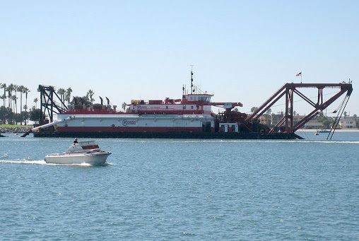 الحاق ۲ فروند کشتی مکنده مخزن‌دار به ناوگان لایروبی