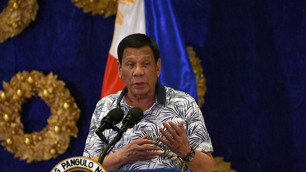 انتقاد رئیس جمهور فیلیپین از وزیر خارجه اش