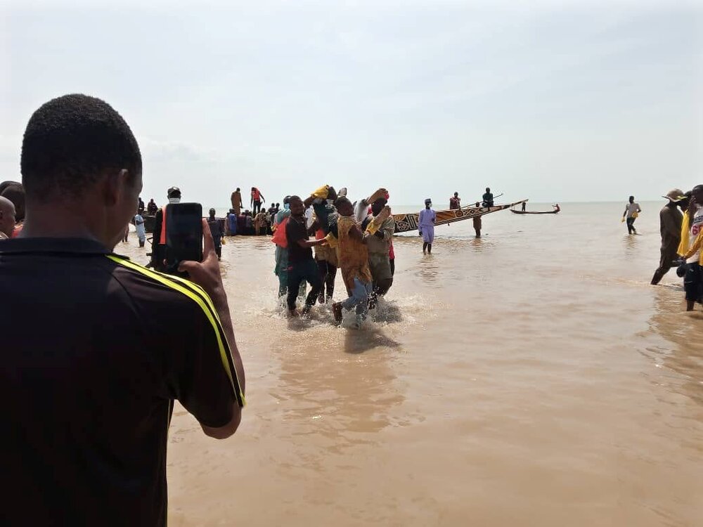 کشف اجساد بیش از ۷۰ نفر از سرنشینان یک قایق در نیجریه