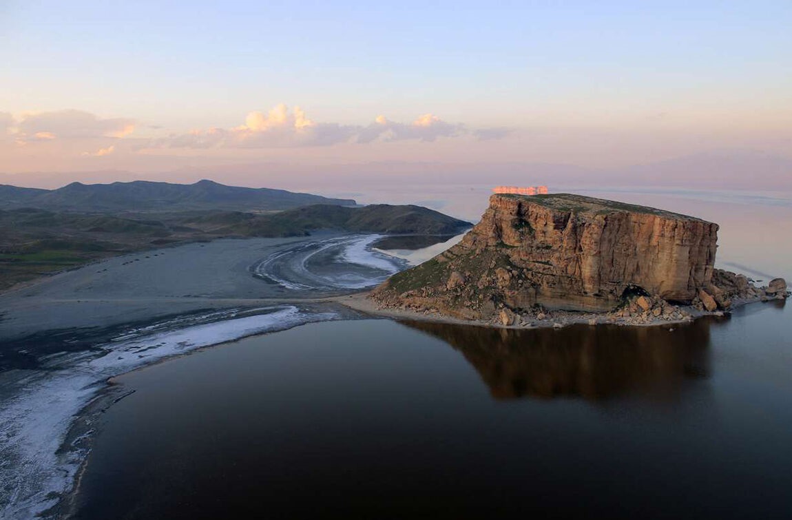 وزارت نیرو امسال حق‌آبه دریاچه ارومیه را نمی‌دهد