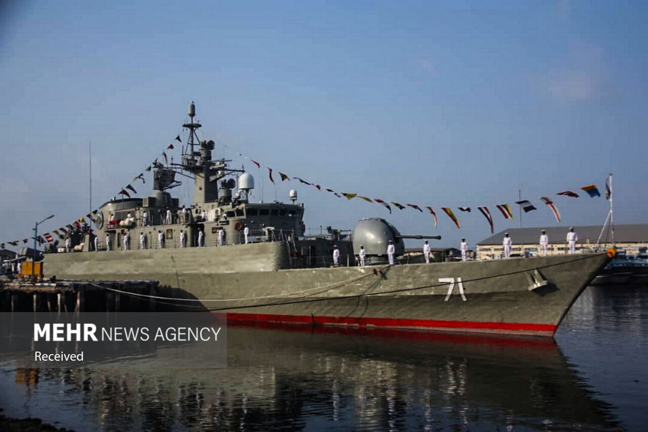 برگزاری تمرین مشترک نیروی دریایی ارتش ایران وپاکستان در خلیج فارس