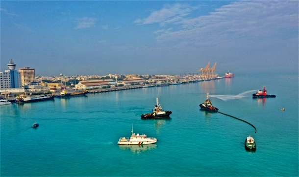 برگذاری مانور مشترک مقابله با آلودگی نفتی و جستجو و نجات دریایی دربندر بوشهر