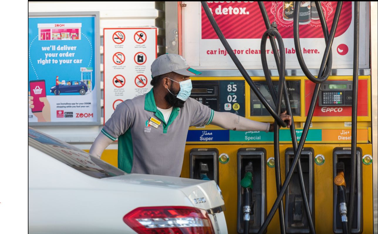 افزایش شکاف قیمت بنزین در امارات و همسایگان عرب آن