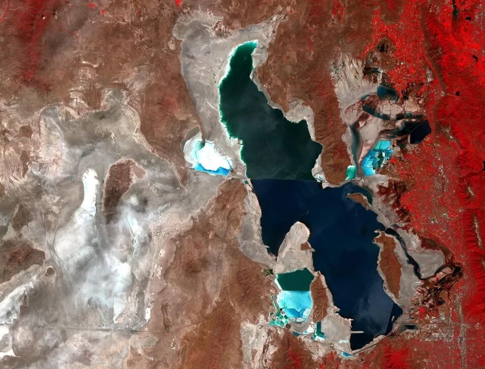 دریاچه‌های شور دنیا پا جای پای دریاچه ارومیه می‌گذارند