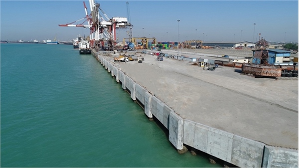 اسکله 11 بندر امام (ره) آماده پذیرش کشتی‌های پست پاناماکس