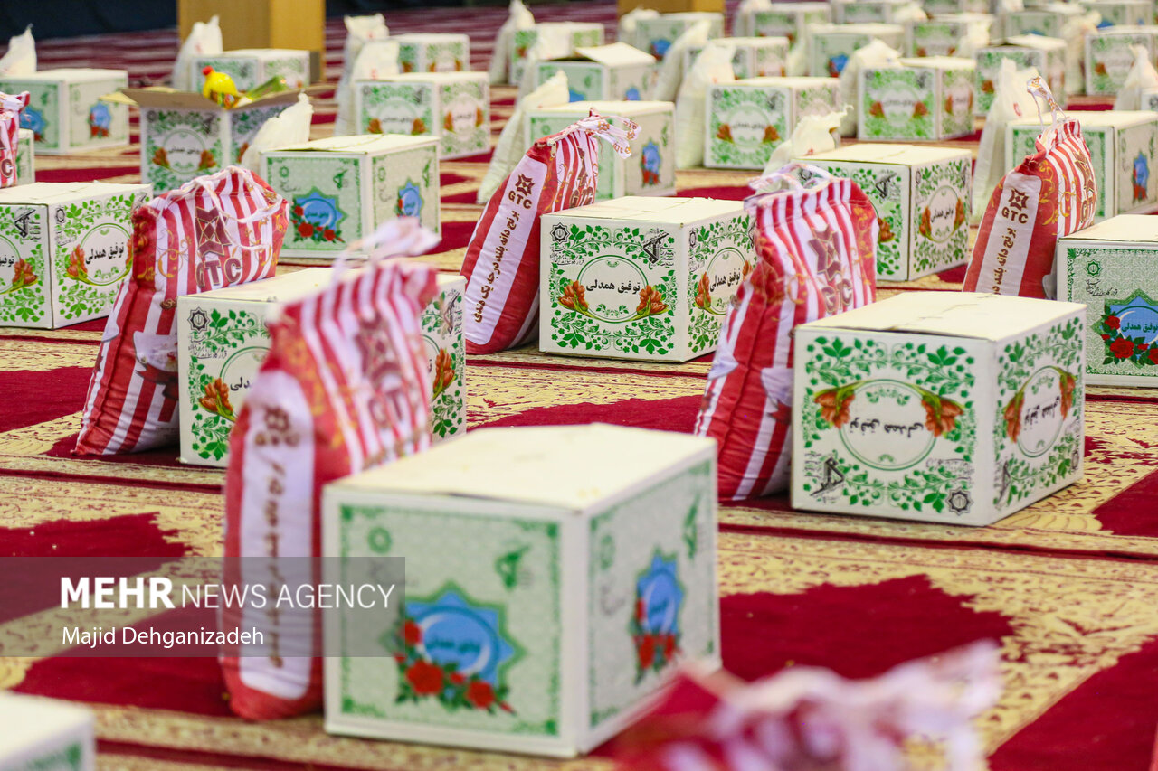 ۵۰۰ بسته معیشتی در استان بوشهر توزیع شد