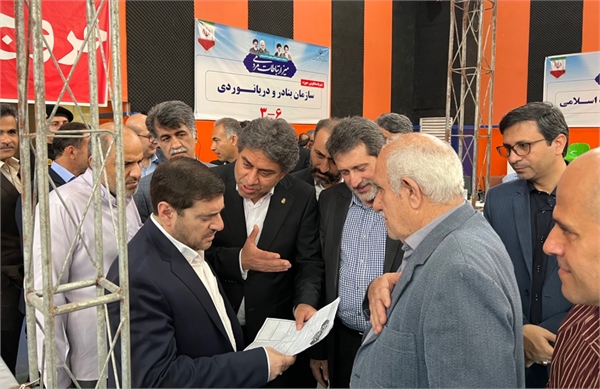 بازدید مدیرعامل سازمان بنادر و دریانوردی از میز ارتباطات مردمی این سازمان در سفر رییس جمهور به بوشهر