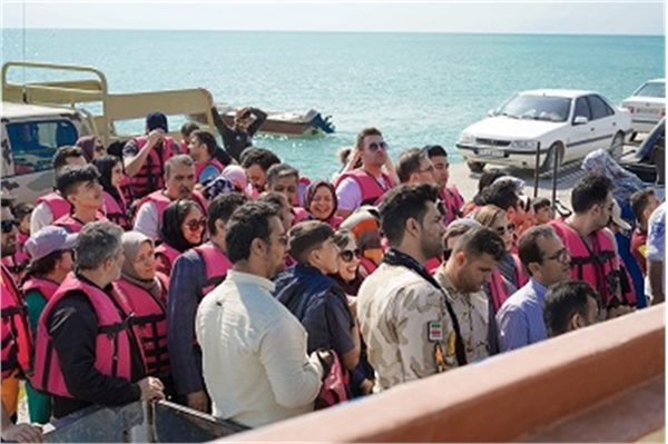 بهره‌مندی بیش از 307 هزار نفر از ایستگاه‌های گردشگری دریایی خوزستان در 5 روز نخست تعطیلات نوروزی