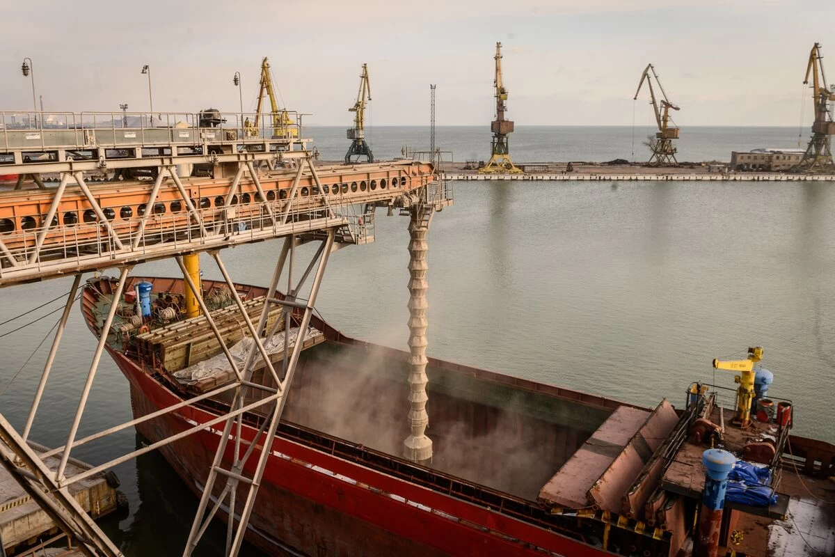 رایزنی قزاقستان برای ساخت پایانه صادراتی غلات در جنوب ایران