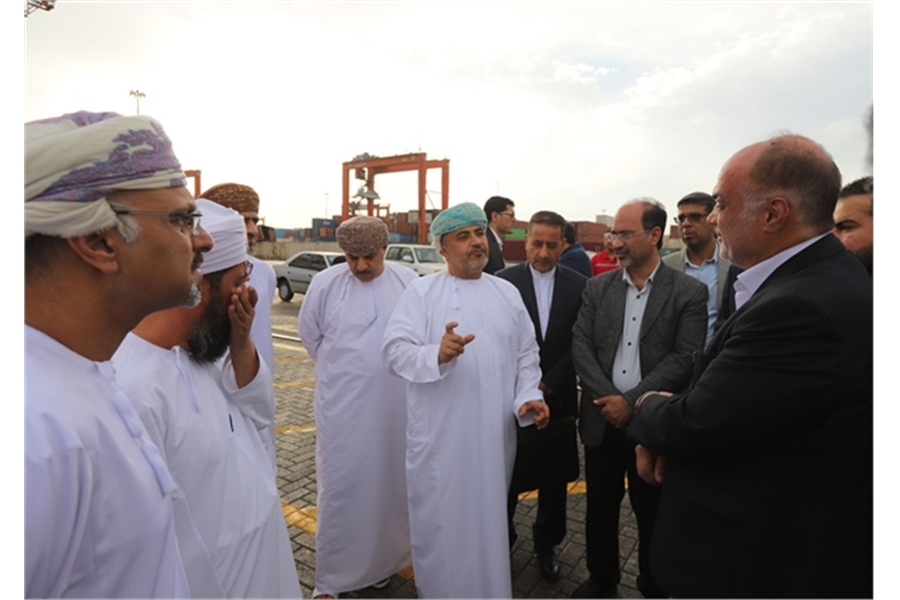 بازدید وزیر حمل و نقل عمان از ظرفیت‌های بندر شهید رجایی/ بررسی همکاری‌های مشترک مبتنی بر فعالیت‌های دریا محور درنشت مشترک با استاندار هرمزگان