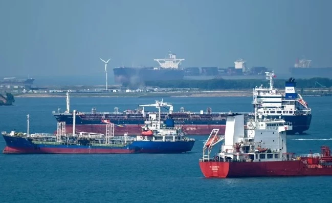 توقیف بیش از 50 کشتی نفتکش در سنگاپور