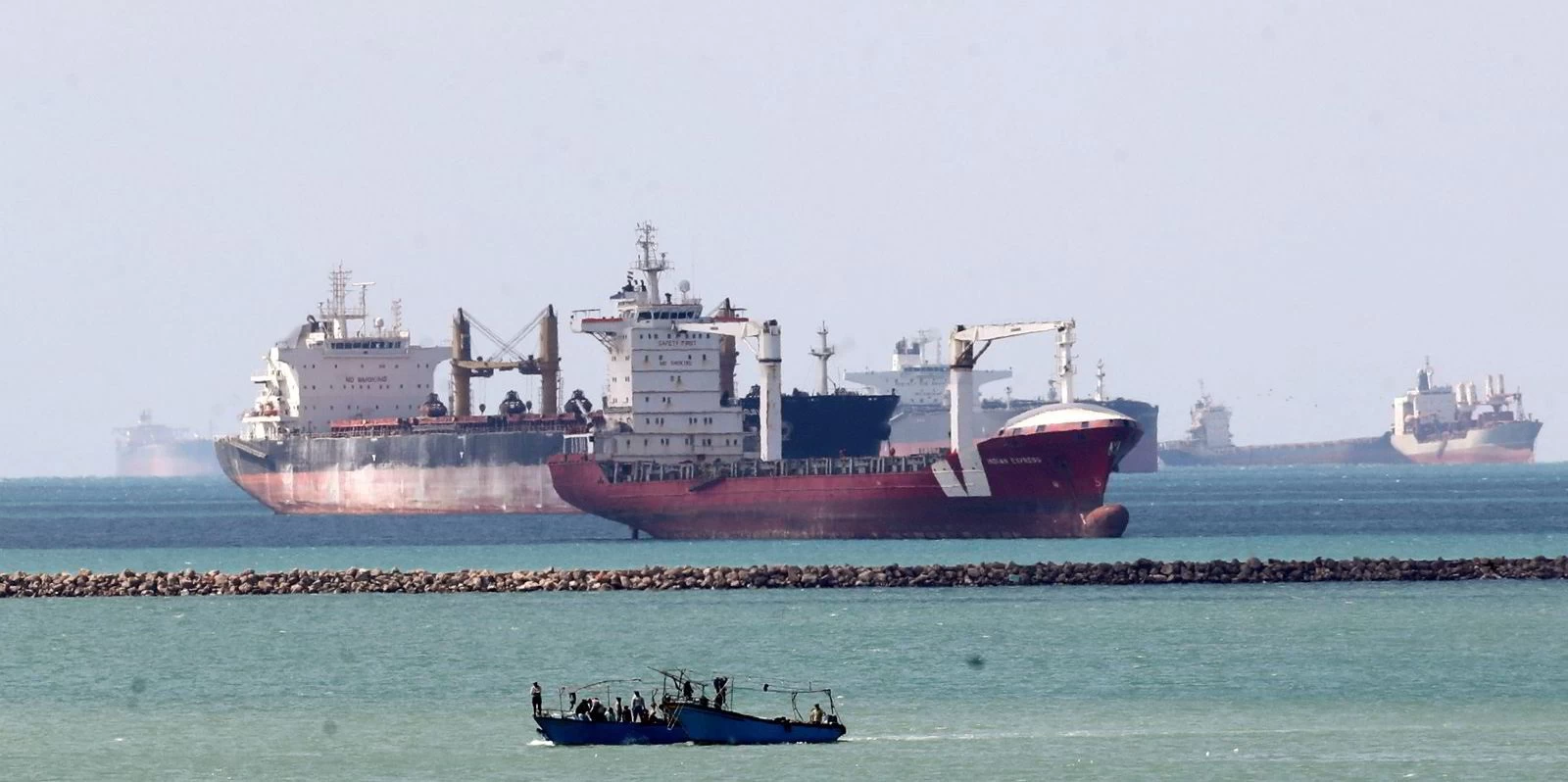 کشتی های ایرانی اجازه پهلوگیری در اکثر بنادر جهان را ندارد