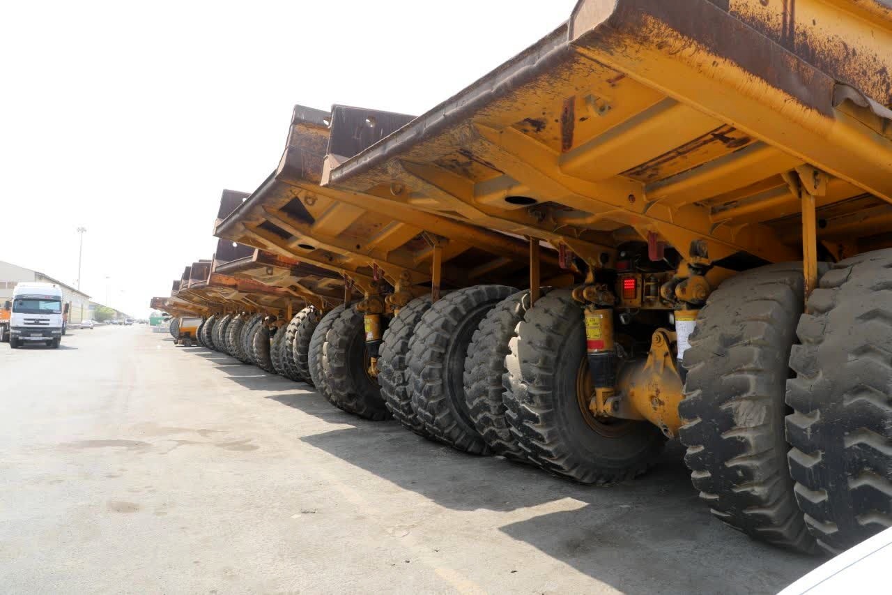 تسریع ترخیص ۱۶ دستگاه ماشین آلات سنگین معدنی از بندر شهید باهنر