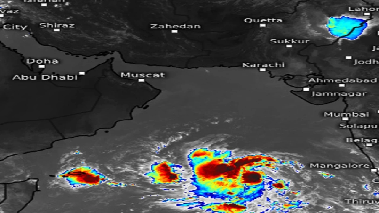 از سال 2007 تاکنون 3 طوفان حاره ای به دریای عمان رسیده