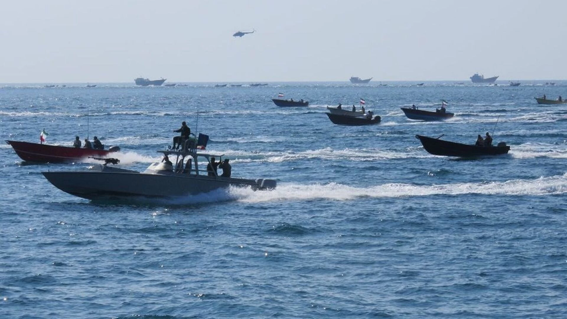 نیروی دریایی آمریکا ادعای کنترل و رصد شناورهای نظامی ایران را مطرح کرد