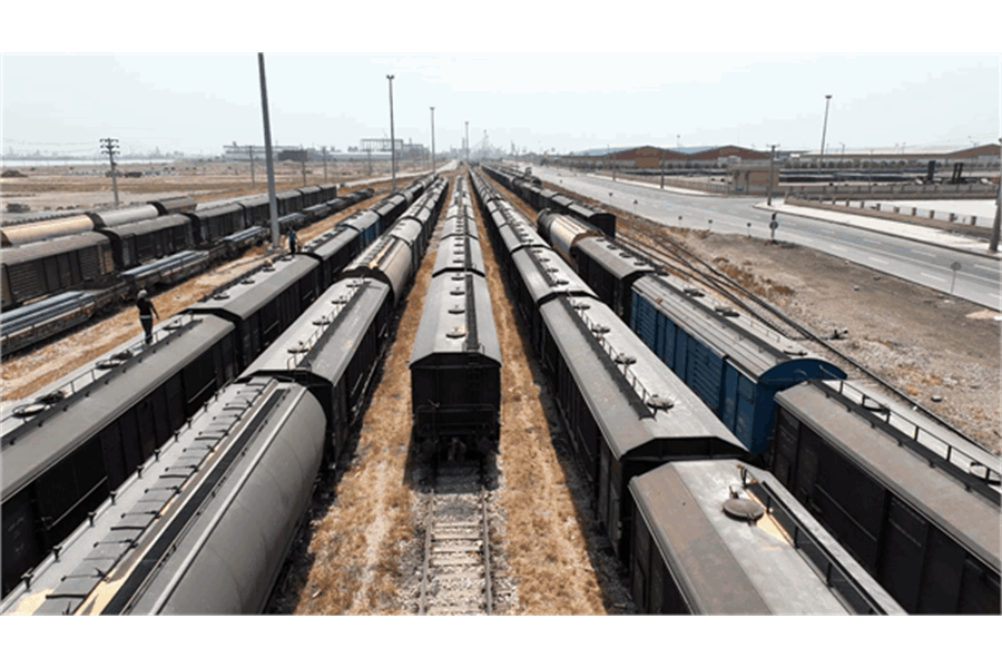 ساخت زیرساخت‌های ریلی جدید در بندر امام خمینی( ره) با هم‌افزایی راه‌آهن جنوب/ مسیر حرکت واگن‌های حامل کالاهای اساسی تسهیل می‌شود
