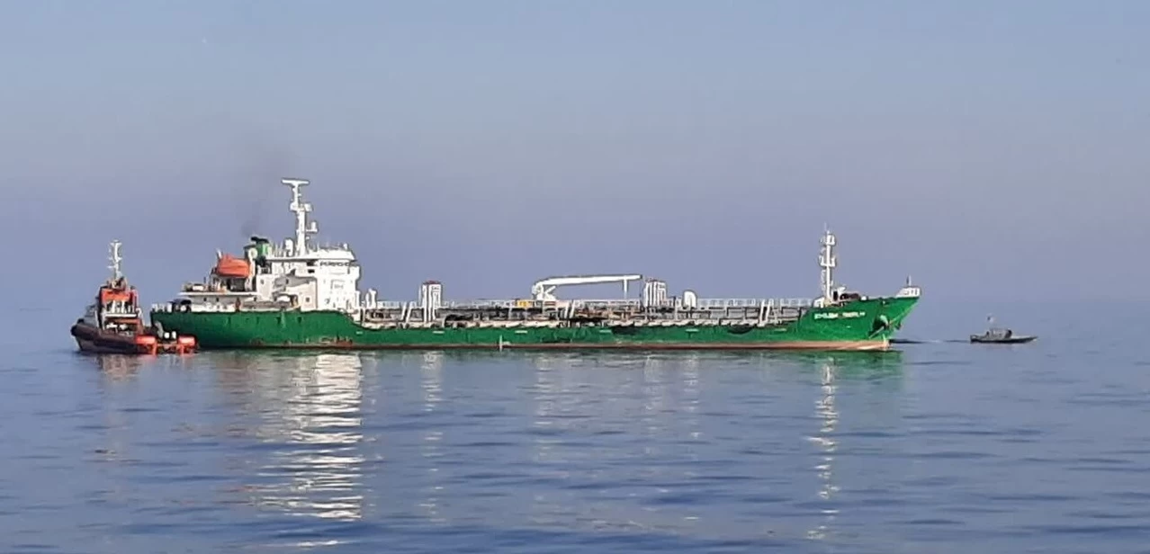 دو کشتی با 4.5 میلیون لیتر سوخت قاچاق توسط نیروی دریایی سپاه توقیف شد