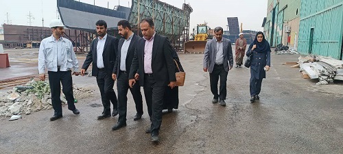 بازدید مدیران وزارت صمت از واحدهای شناورسازی بوشهر / پیگیر قاطع سیاست ‌های دریامحور هستیم