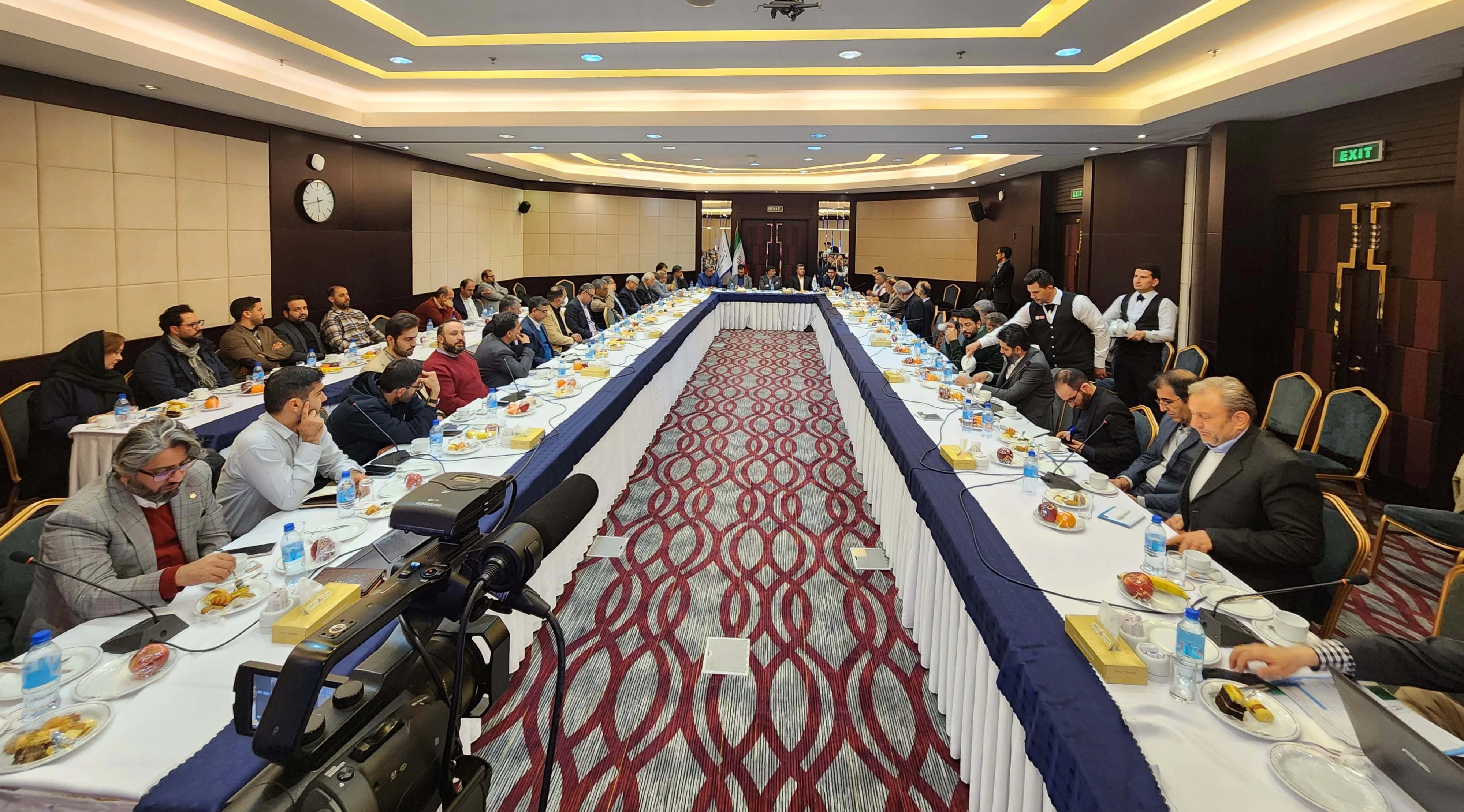 نشست بانکرینگ،‌‏ خدمات و پشتیبانی در توسعه زیست بوم دریایی برگزار شد
