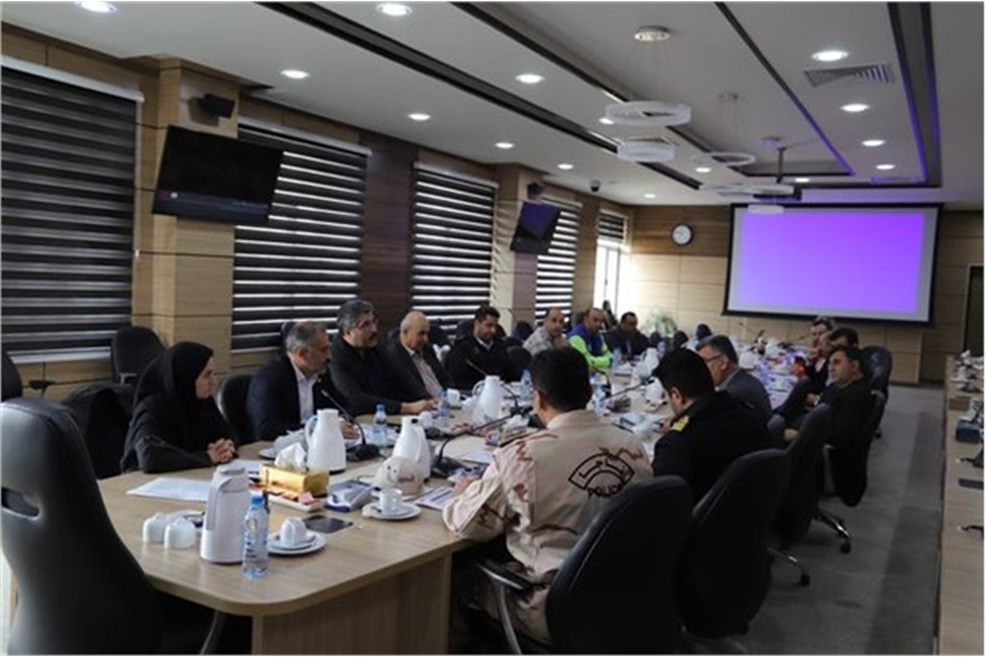 نشست کمیته خدمات حمل و نقل دریایی استان مازندران در بندر نوشهر برگزار شد