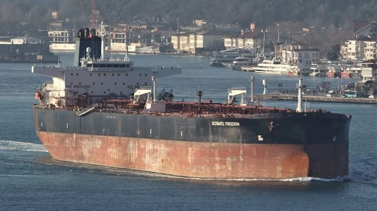 شرکت کشتیرانی مشکوک به همکاری با ایران و یمن تحریم شد