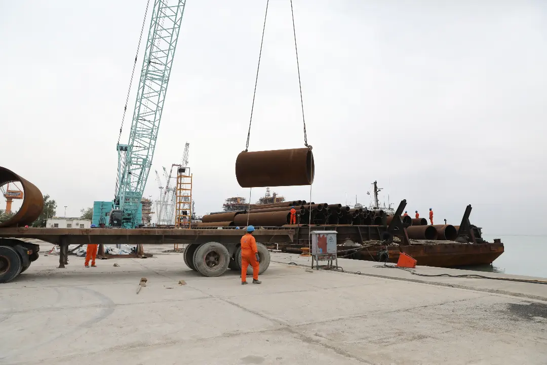 تخلیه کالای پروژه بلال به تناژ ۲۵۰۰ تن در اسکله اختصاصی جزیره صدرا – شركت صنعتی دریایی ایران