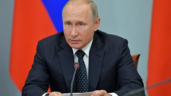 پوتین پیشنهاد اتصال راه ابریشم چین و مسیر دریای شمالی روسیه را ارائه کرد