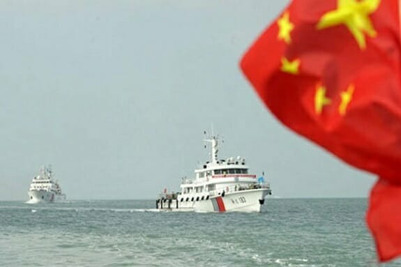 نگاهی به رقابت دریایی چین و آمریکا