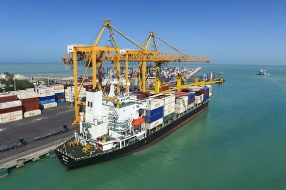 تردد کشتی‌های ۲ هزار تنی به بندر گناوه بوشهر