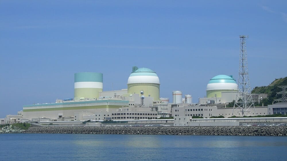 ریختن مواد رادیواکتیو در دریای ژاپن