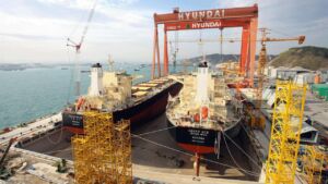 ساخت کشتی نفتکش تانکر در یارد کشتی‌سازی هیوندای کره‌جنوبی