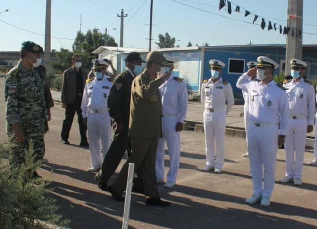 بازدید فرمانده کل ارتش از پایگاه دریایی شهید بایندر