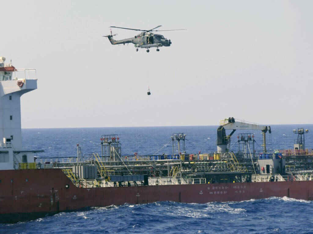توقیف شناور حامل سوخت هواپیما اماراتی در نزدیکی آب‌های دریای لیبی توسط ناوهای اتحادیه اروپا
