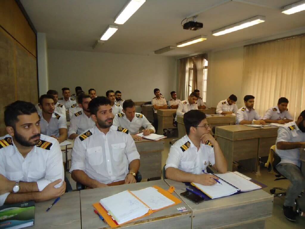 دوره آموزشی دریانوردی برای دریانوردان